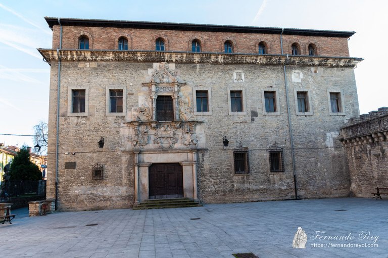 Palacio-Escoriaza-Esquivel