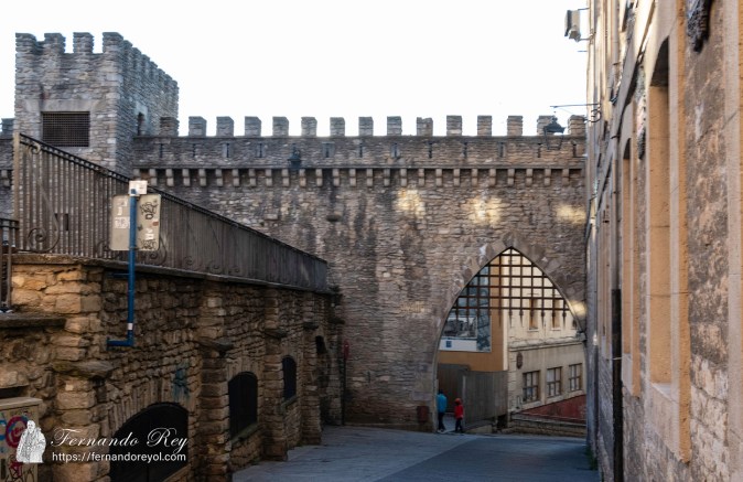 La-muralla-de-Vitoria