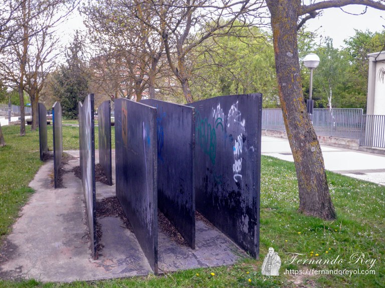 Menhires para la infancia